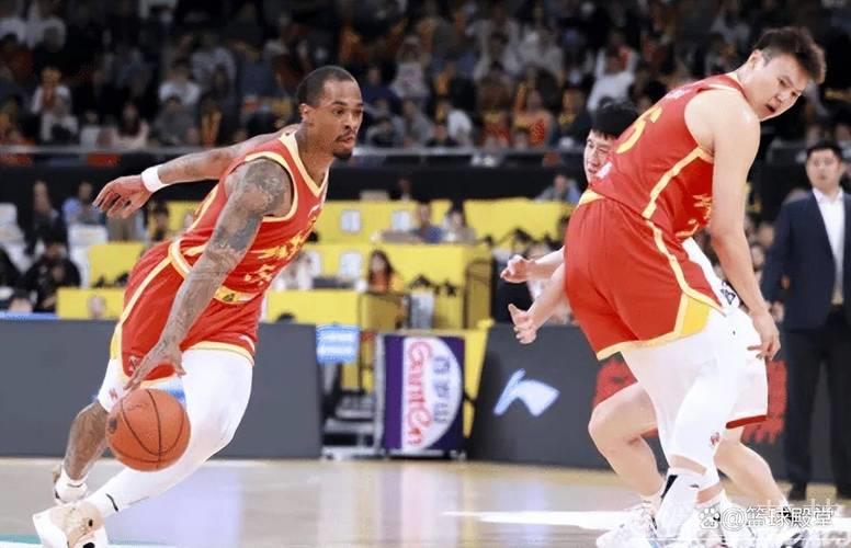 山西74-88广厦三隐忧：外援单打独斗，缺乏组织核心，本土球员难堪重任